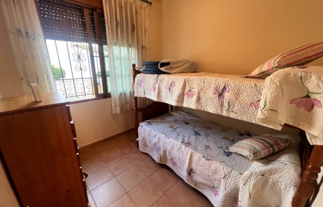 Resale - Villa - Orihuela Costa - Punta Prima