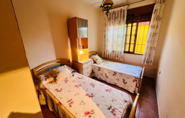 Resale - Villa - Orihuela Costa - Punta Prima