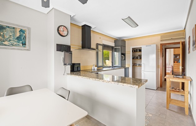 Resale - Villa - Alicante - Rebolledo