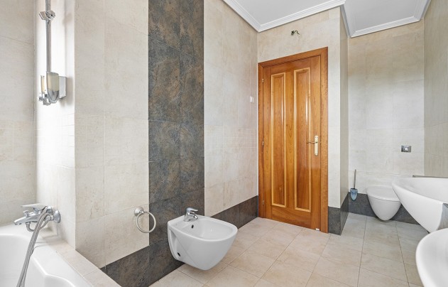 Resale - Villa - Alicante - Rebolledo