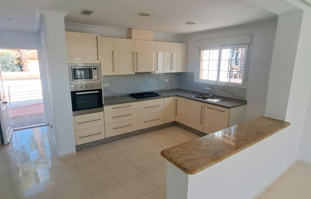 Resale - Villa - Catral