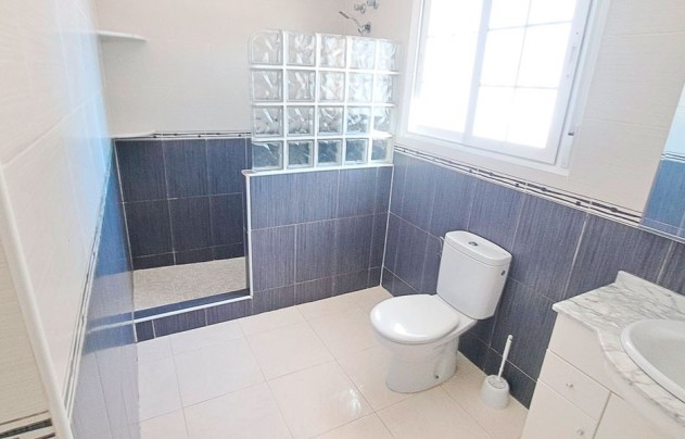 Resale - Villa - Catral