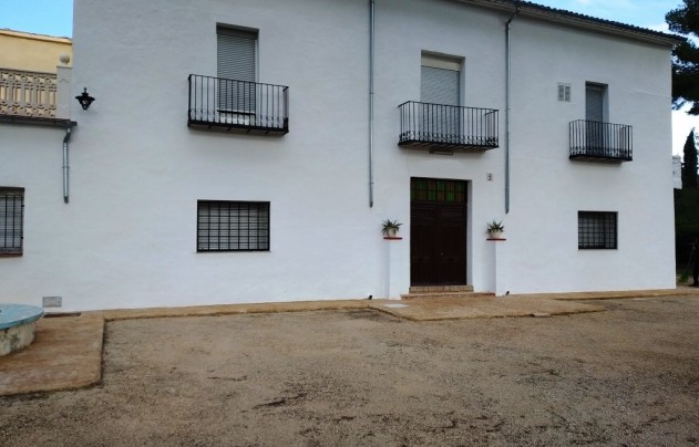 Resale - Villa - Benilloba