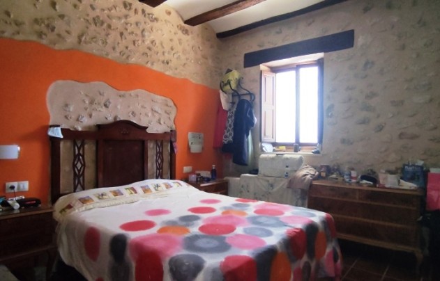 Resale - Villa - Bocairent