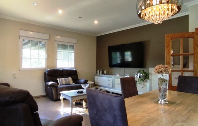 Resale - Villa - Alcoy