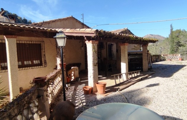Resale - Villa - Alcoy