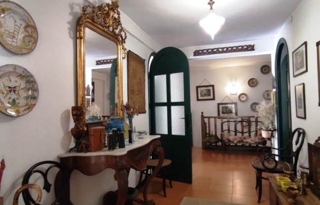 Resale - Villa - Alcoy