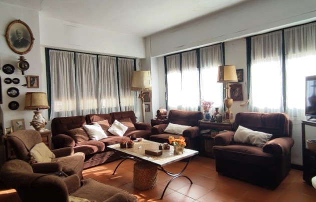 Resale - Villa - Alcoy