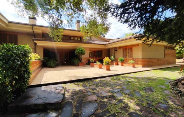 Resale - Villa - Cocentaina