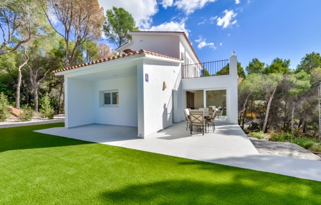 Resale - Villa - Altea