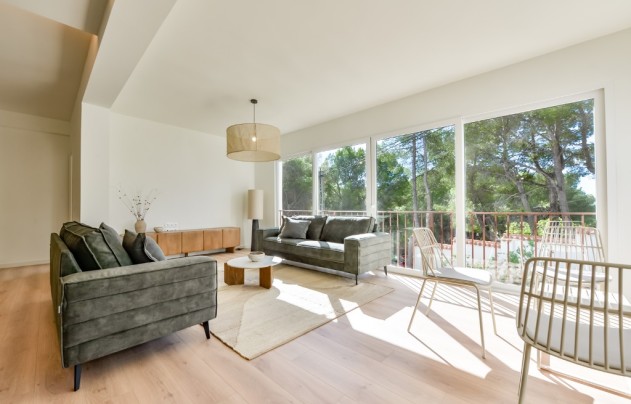 Resale - Villa - Altea