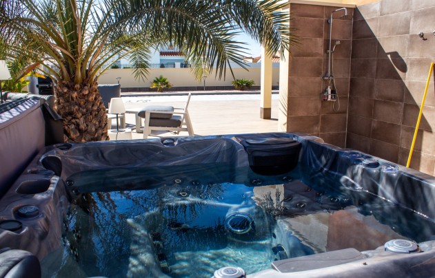 Resale - Villa - Torrevieja - La Siesta