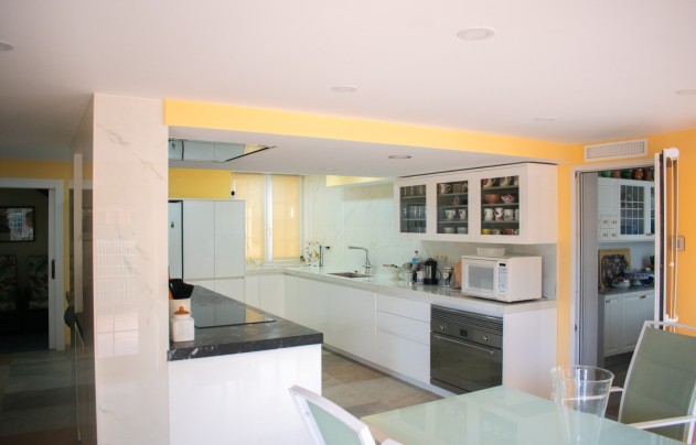 Resale - Villa - Orihuela Costa - MUY CERCA DE LA PLAYA