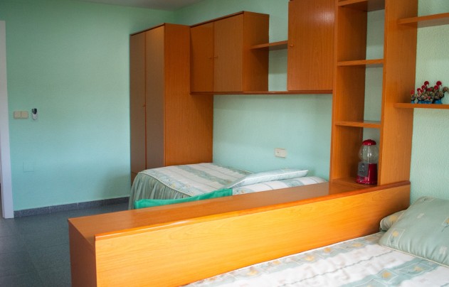 Resale - Villa - Orihuela Costa - MUY CERCA DE LA PLAYA