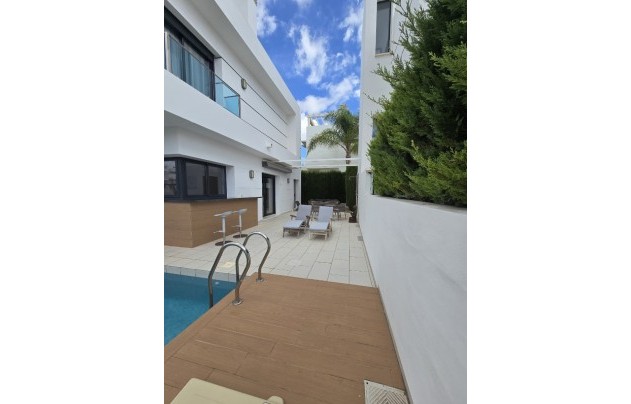 Resale - Villa - Ciudad Quesada