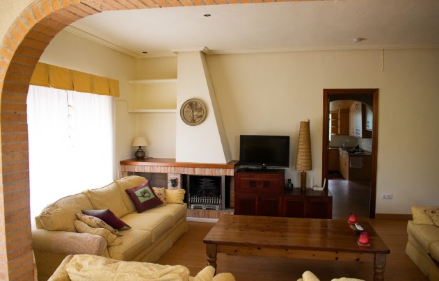 Reventa - Villa - Orihuela Costa - MUY CERCA DE LA PLAYA