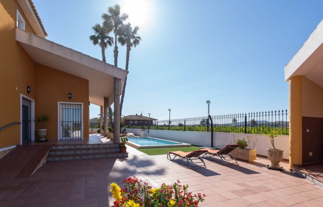 Herverkoop - Villa - Orihuela