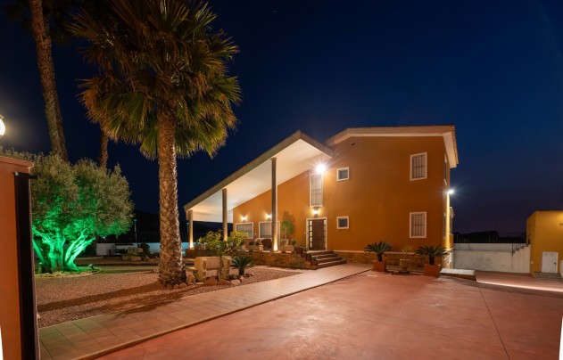 Herverkoop - Villa - Orihuela