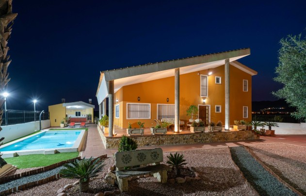 Herverkoop - Villa - Orihuela