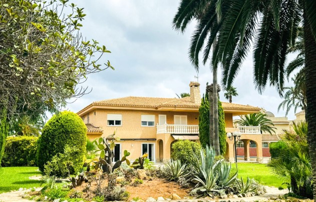 Resale - Villa - Cartagena - La Manga del Mar Menor