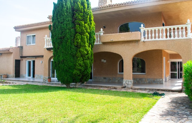 Resale - Villa - Cartagena - La Manga del Mar Menor