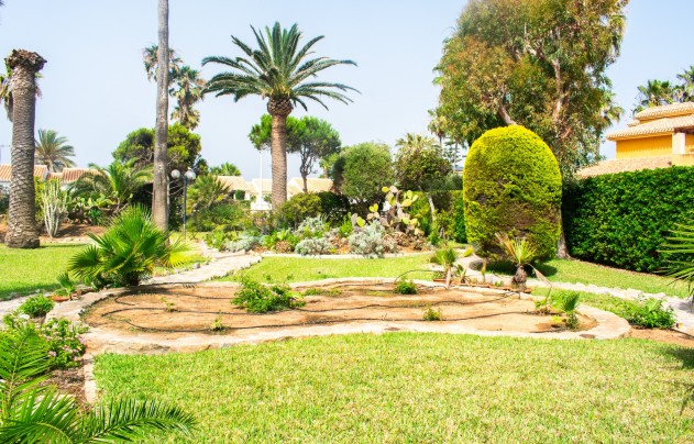 Resale - Villa - Cartagena - La Manga del Mar Menor