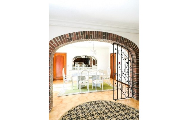 Resale - Villa - Cartagena - La Manga del Mar Menor