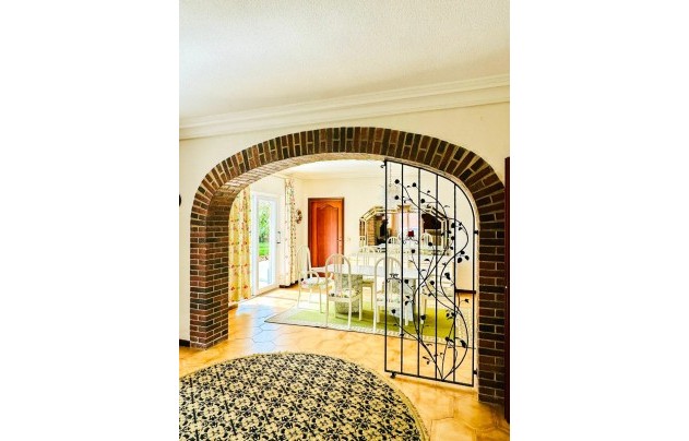 Resale - Villa - Cartagena - La Manga del Mar Menor