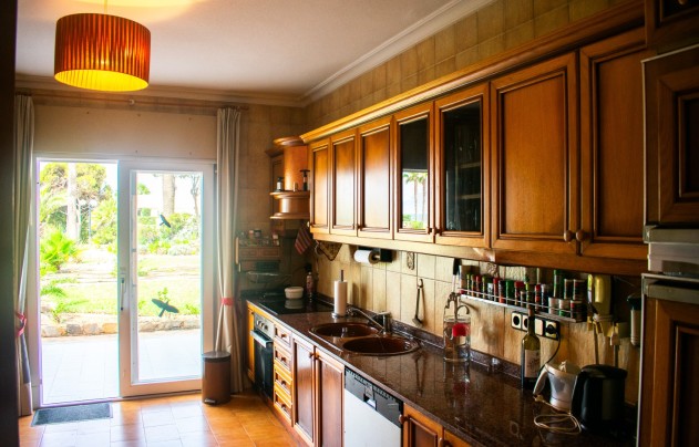 Resale - Villa - Cartagena - La Manga del Mar Menor