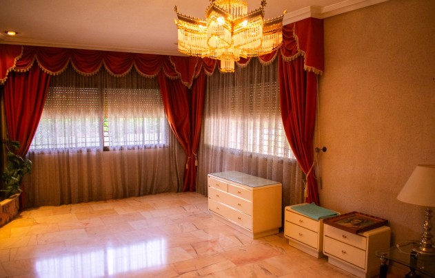 Resale - Villa - Llano de brujas