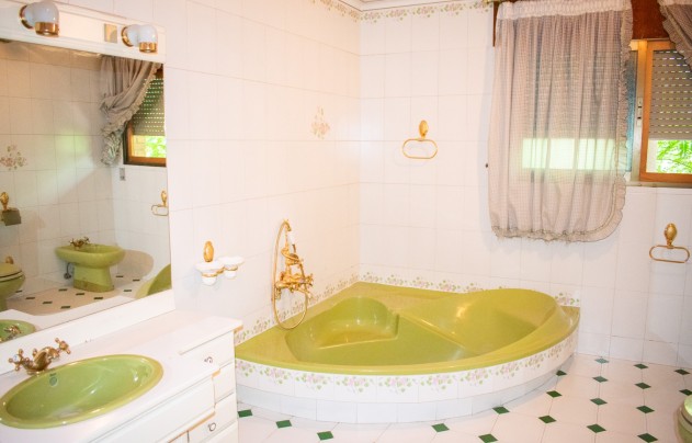 Resale - Villa - Llano de brujas