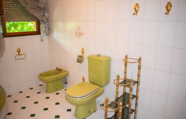 Resale - Villa - Llano de brujas