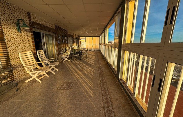 Resale - Apartment - Santa Pola - Puerto