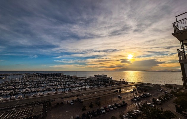 Resale - Apartment - Santa Pola - Puerto