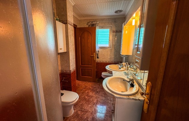 Resale - Apartment - Santa Pola - Puerto