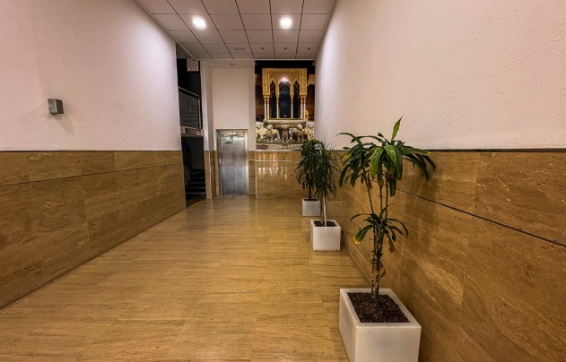 Resale - Apartment - Santa Pola - Puerto