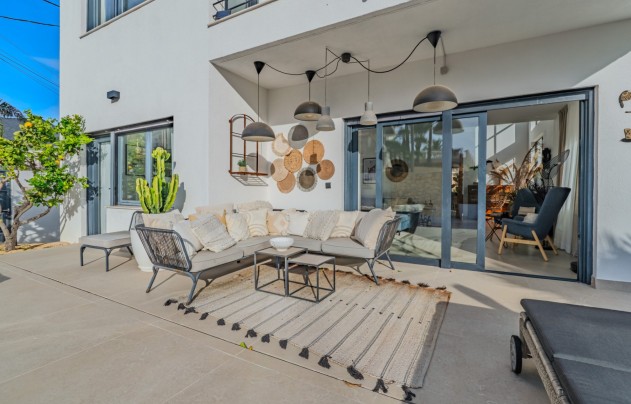 Resale - Villa - Alicante - Cabo de las Huertas