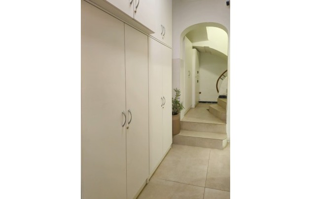 Resale - Commercial - Alicante - Center