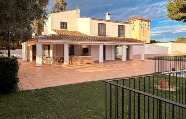 Resale - Villa - Santa Pola - El Poble Llevanti