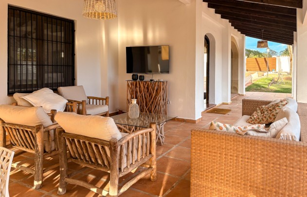 Resale - Villa - Santa Pola - El Poble Llevanti