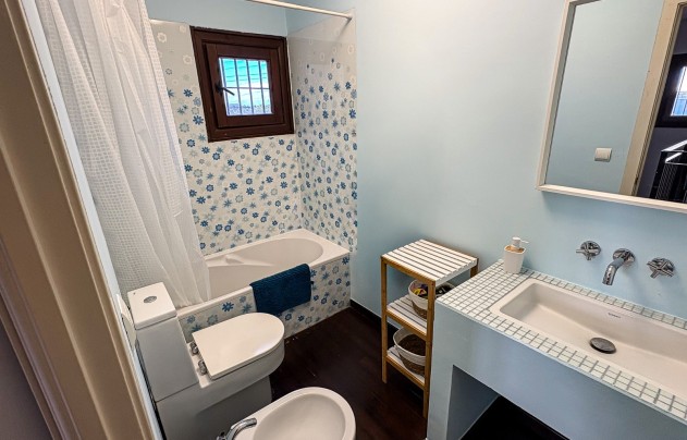 Resale - Villa - Santa Pola - El Poble Llevanti