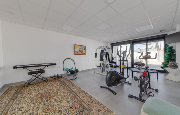 Resale - Villa - Torrevieja