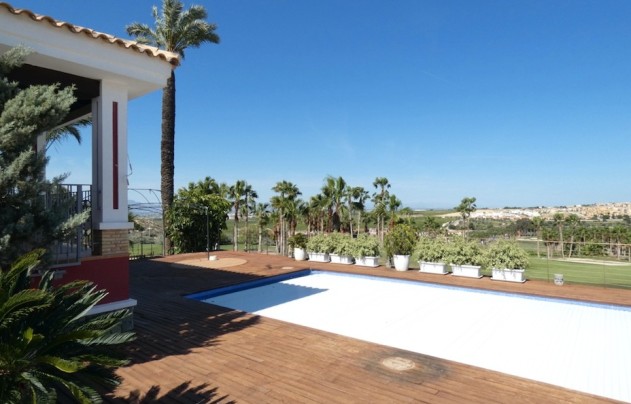 Resale - Villa - Algorfa
