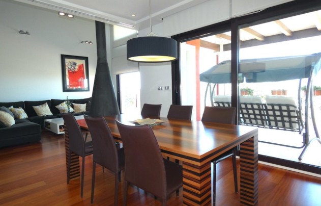 Resale - Villa - Algorfa