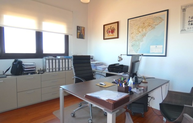 Resale - Villa - Algorfa