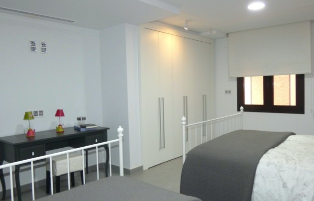 Resale - Villa - Algorfa