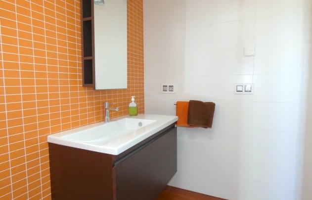 Resale - Villa - Algorfa