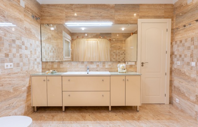 Resale - Villa - Torrevieja - Los Balcones