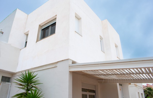 Resale - Villa - Cartagena - La Manga del Mar Menor