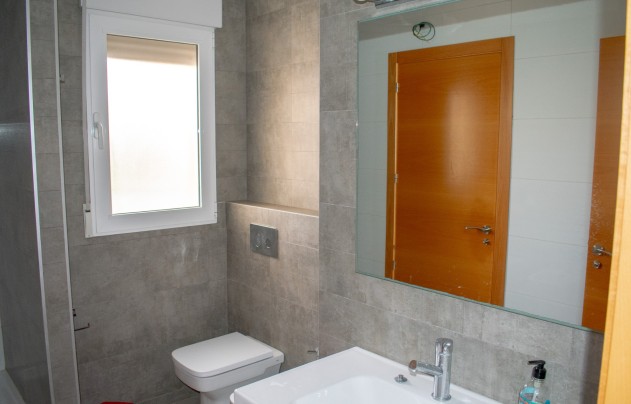 Resale - Villa - Cartagena - La Manga del Mar Menor